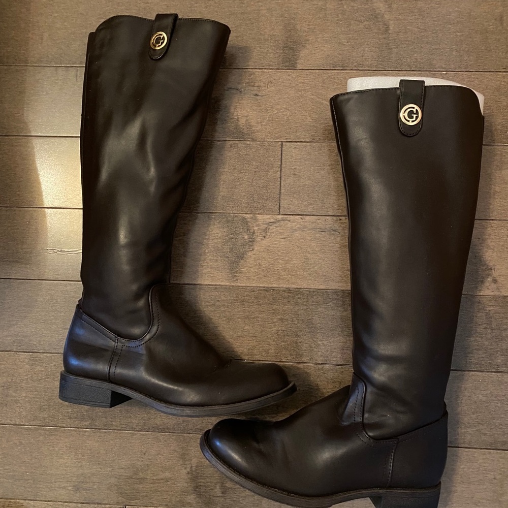 Authentic guess boot size 35,5
